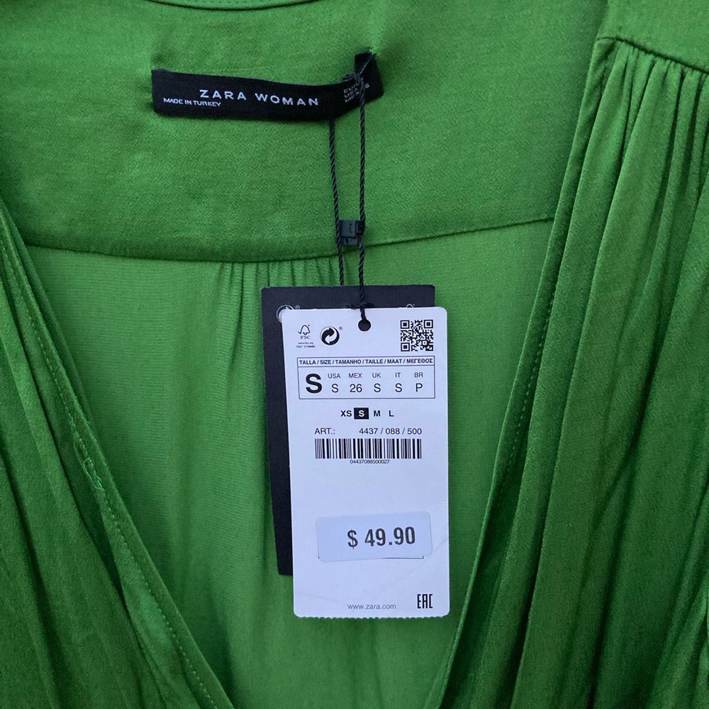 GORGEOUS (NWT) ZARA Emerald Green Wrap Blouse